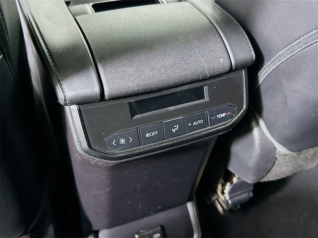 Used 2022 Toyota Highlander XLE image 31
