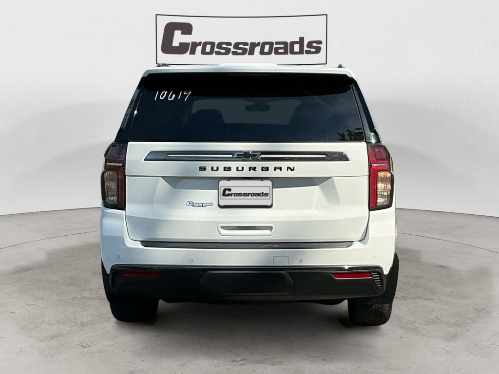 Used 2022 Chevrolet Suburban Z71 w/ Z71 Off-Road Package AWD/4WD image 4