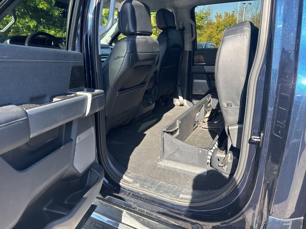 Used 2023 Ford F250 Lariat w/ Chrome Package image 13