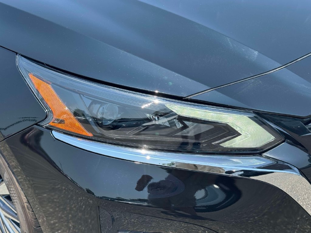 Used 2025 Nissan Altima 2.5 SV FWD image 9