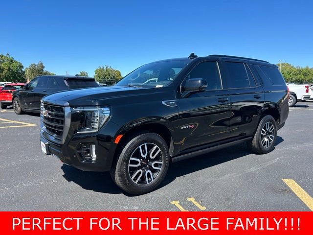Used 2023 GMC Yukon AT4 w/ AT4 Premium Package AWD/4WD image 3