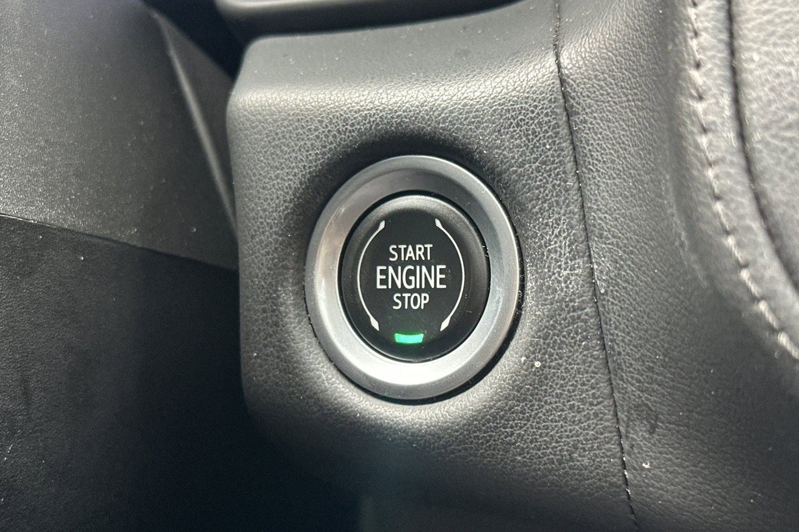 Used 2022 Chevrolet Tahoe Z71 w/ Luxury Package image 31