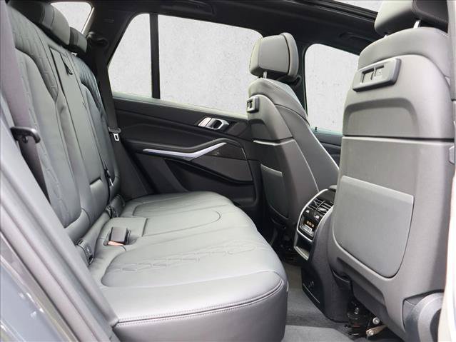 Used 2023 BMW X5 M50i w/ Parking Assistance Package AWD/4WD image 24