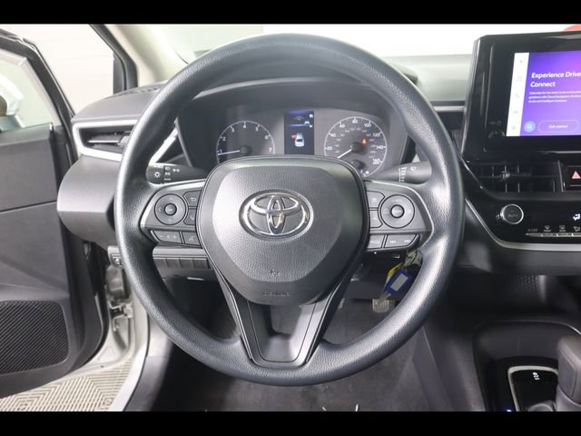 Used 2025 Toyota Corolla LE image 23
