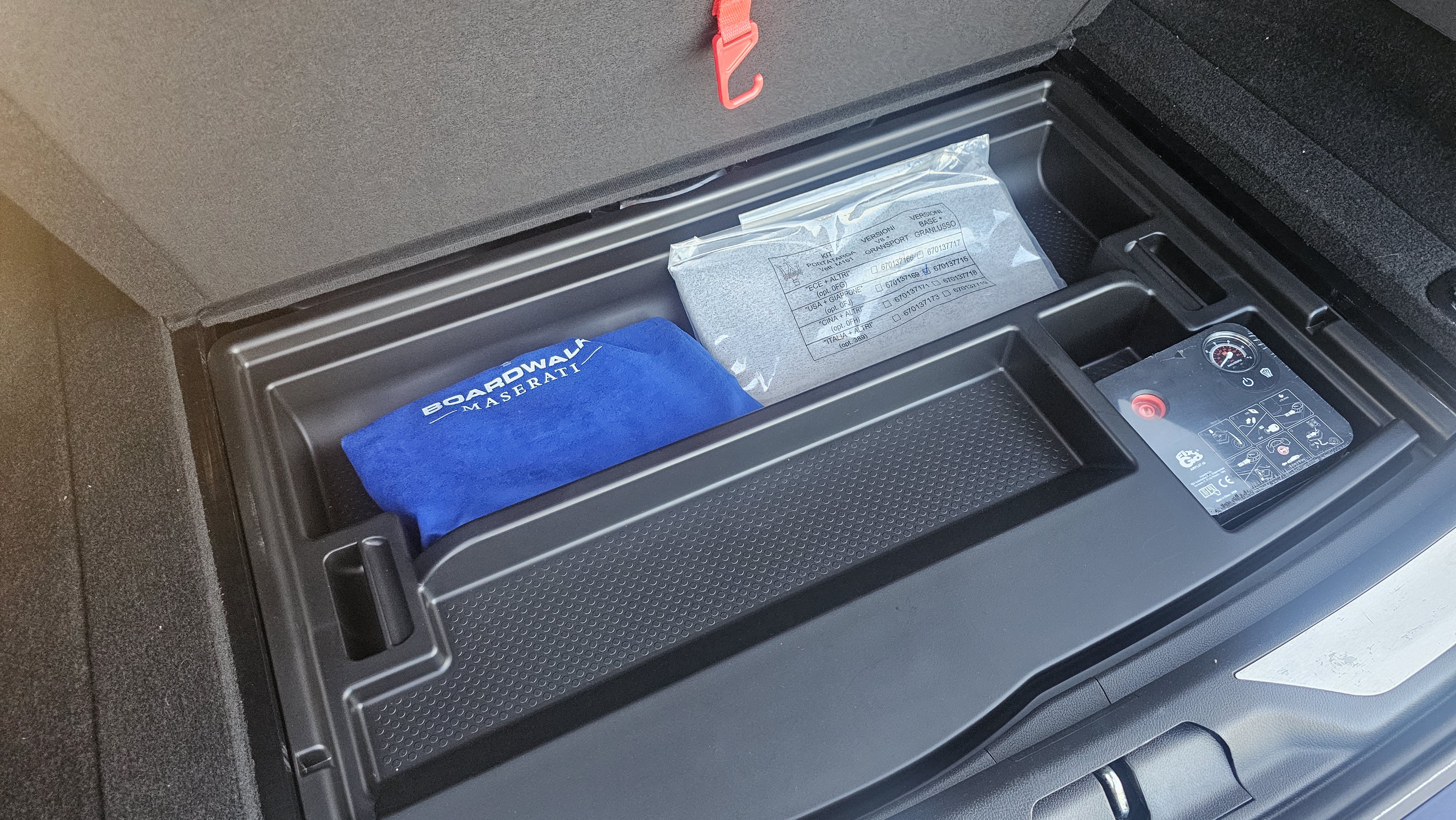 Used 2019 Maserati Levante GranLusso AWD/4WD image 24