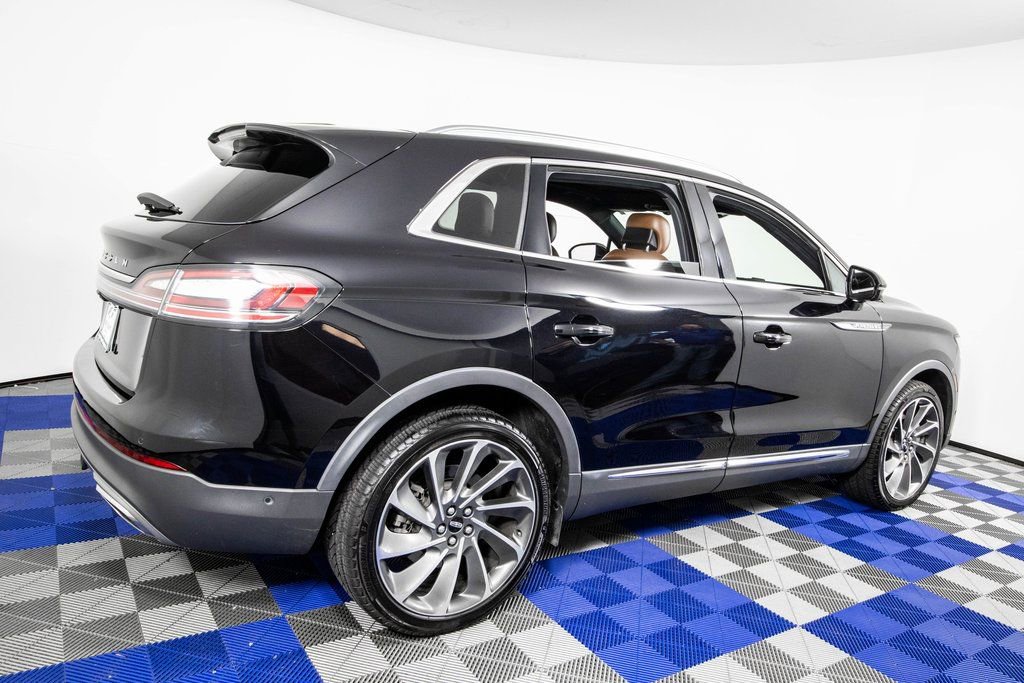 Used 2022 Lincoln Nautilus Reserve w/ Equipment Group 202A image 4