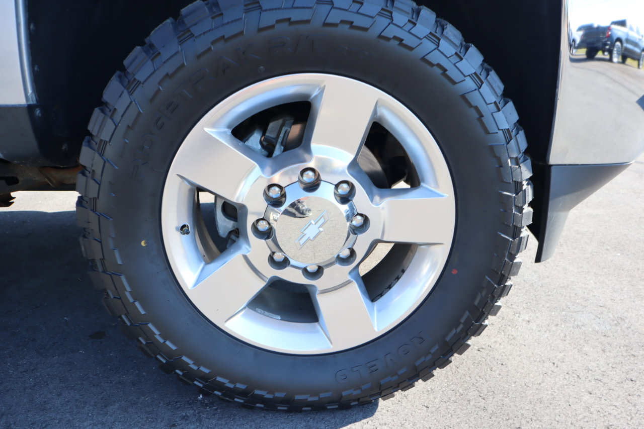 Used 2019 Chevrolet Silverado 2500 LT w/ All Star Edition image 18