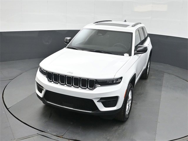 New 2025 Jeep Grand Cherokee Laredo image 35