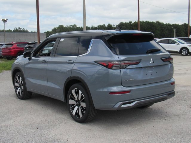 New 2025 Mitsubishi Outlander SEL image 5