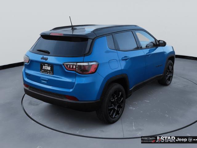 Used 2023 Jeep Compass Altitude w/ Convenience Group image 5