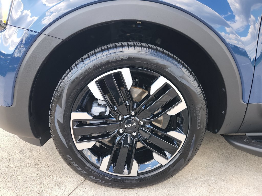 Used 2025 Kia Telluride SX FWD image 34