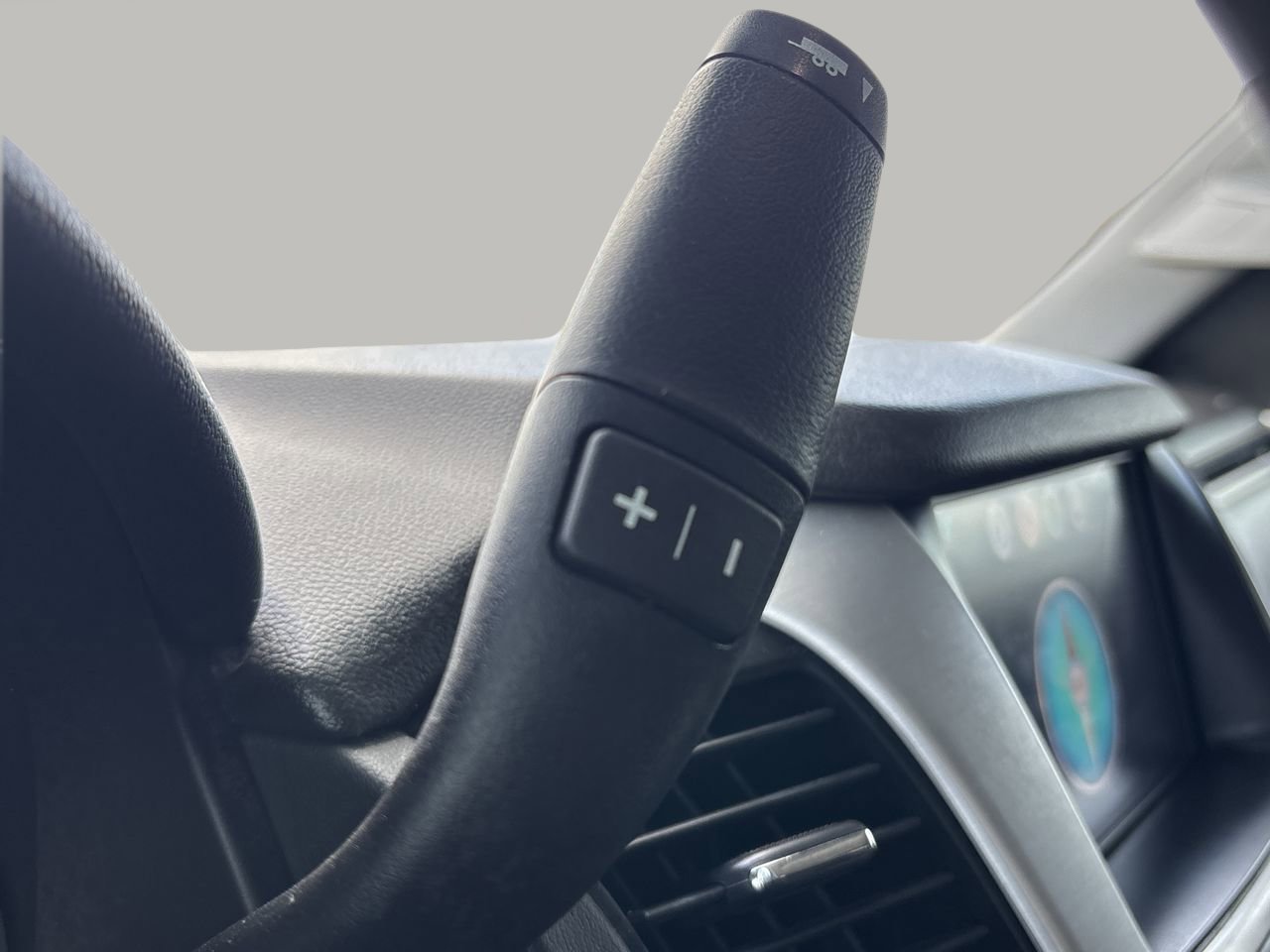 Used 2018 GMC Yukon SLT AWD/4WD image 26