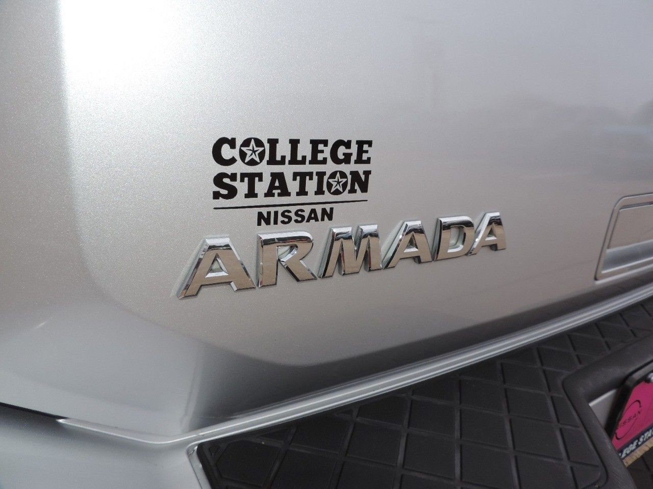 Used 2012 Nissan Armada SV image 19