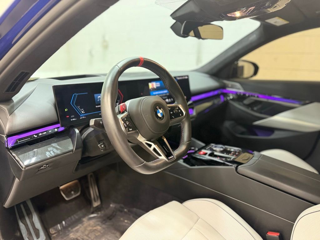 Used 2025 BMW M5 w/ Executive Package AWD/4WD image 33
