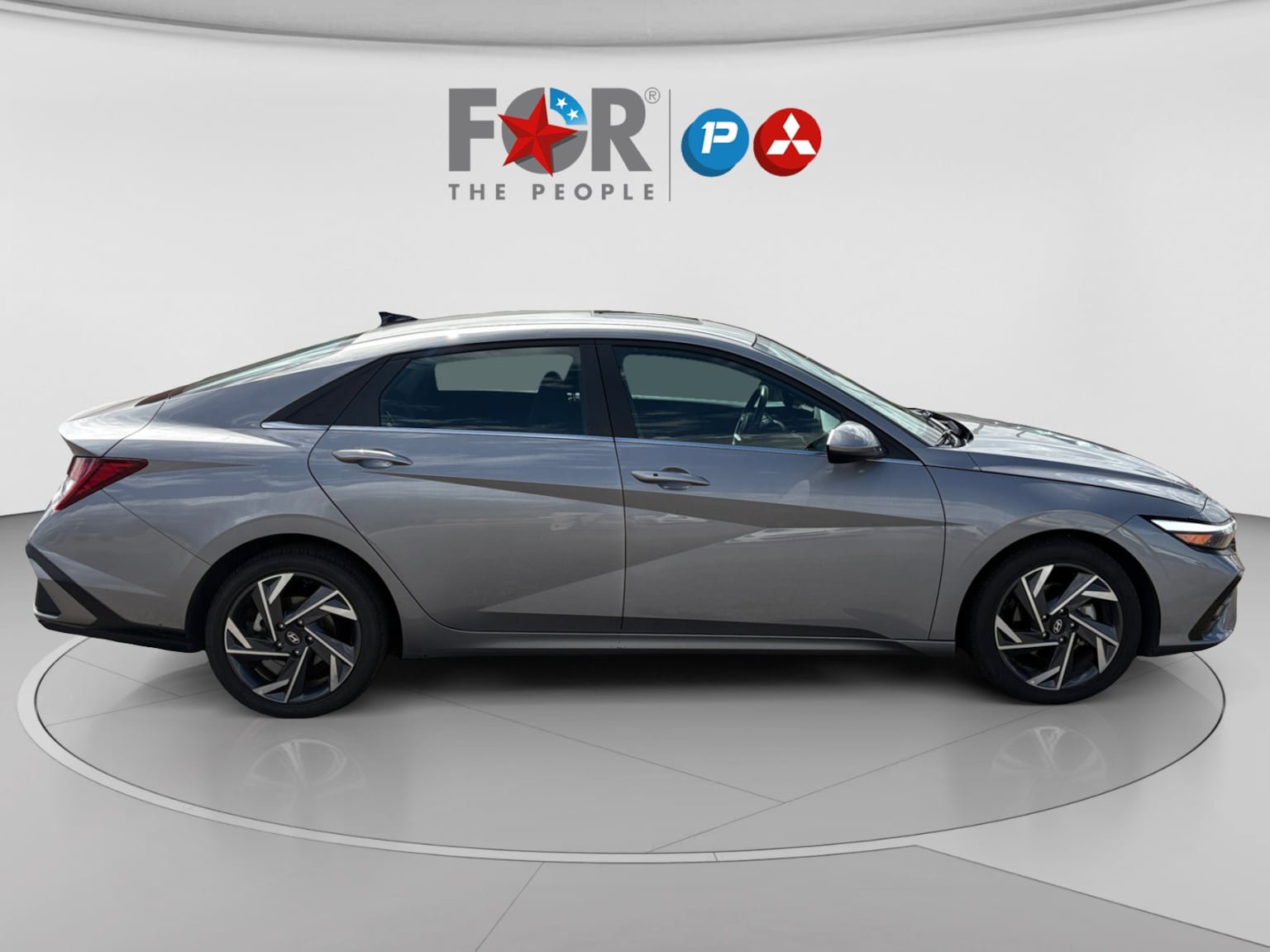 Used 2025 Hyundai Elantra SEL FWD image 6