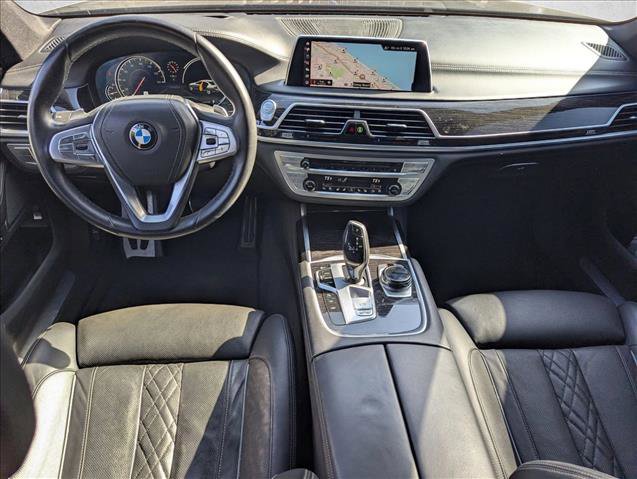 Used 2019 BMW 750i w/ Executive Package image 16