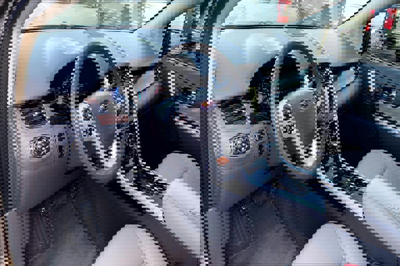 Used 2013 Ford Edge Limited image 16