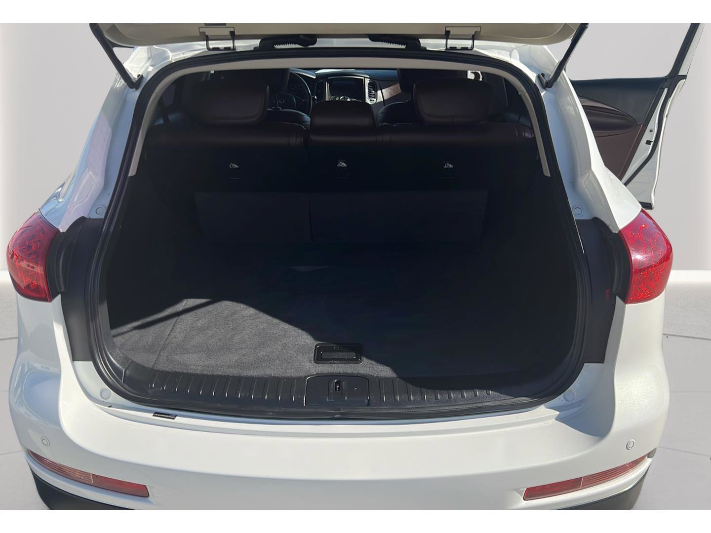 Used 2014 INFINITI QX50 Journey w/ Premium Package image 19