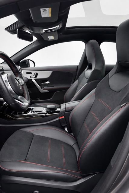 Used 2022 Mercedes-Benz CLA 35 AMG 4MATIC image 9