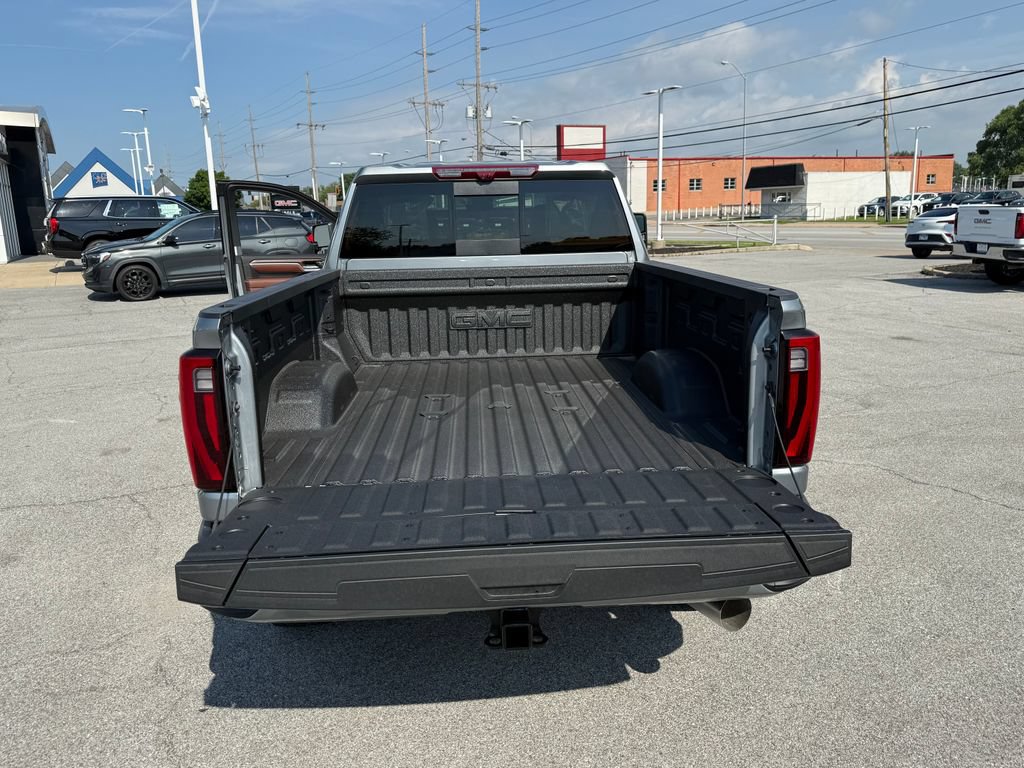 New 2026 GMC Sierra 2500 Denali Ultimate AWD/4WD image 11