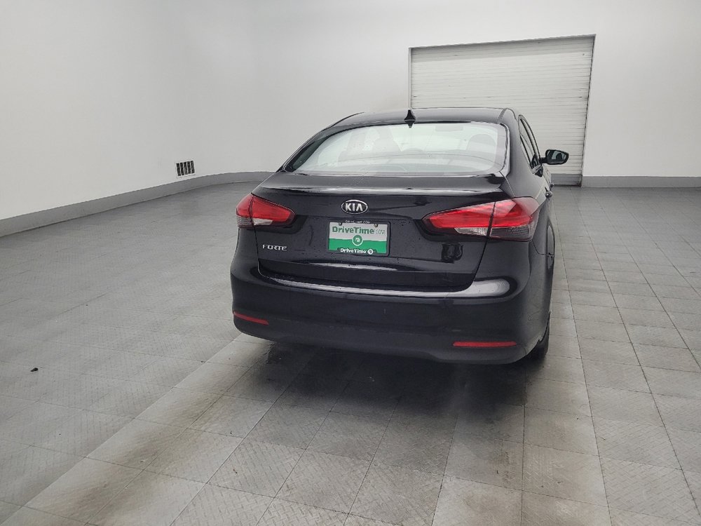 Used 2017 Kia Forte LX image 7