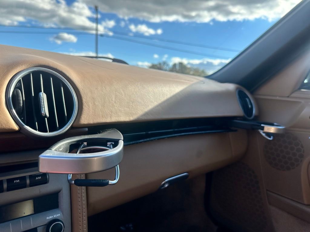 Used 2005 Porsche Boxster S image 16