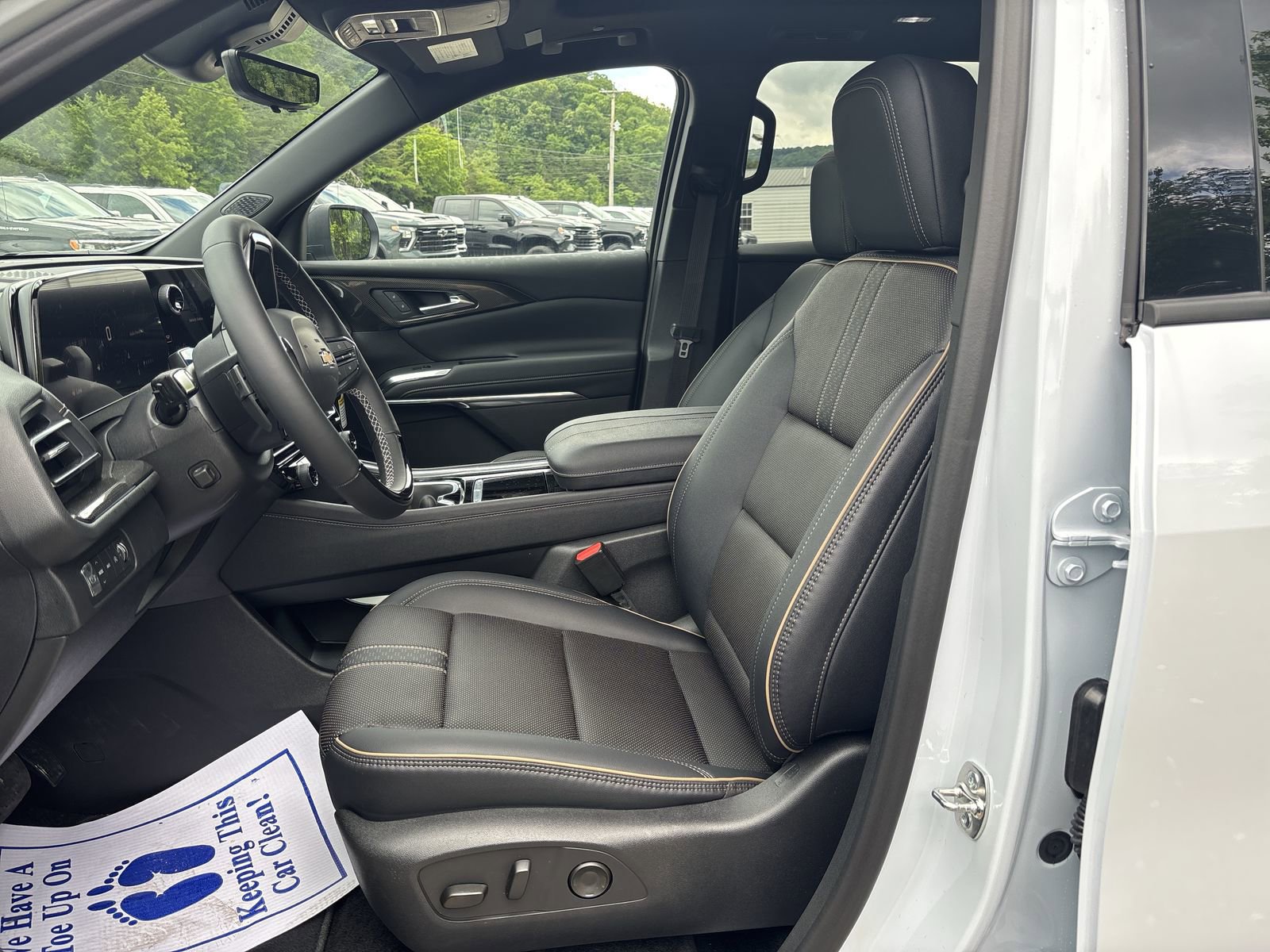 New 2026 Chevrolet Traverse High Country AWD/4WD image 14