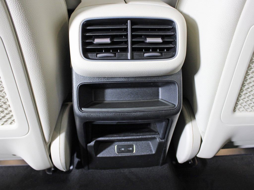 Certified 2026 Mercedes-Benz GLE 350 4MATIC image 32