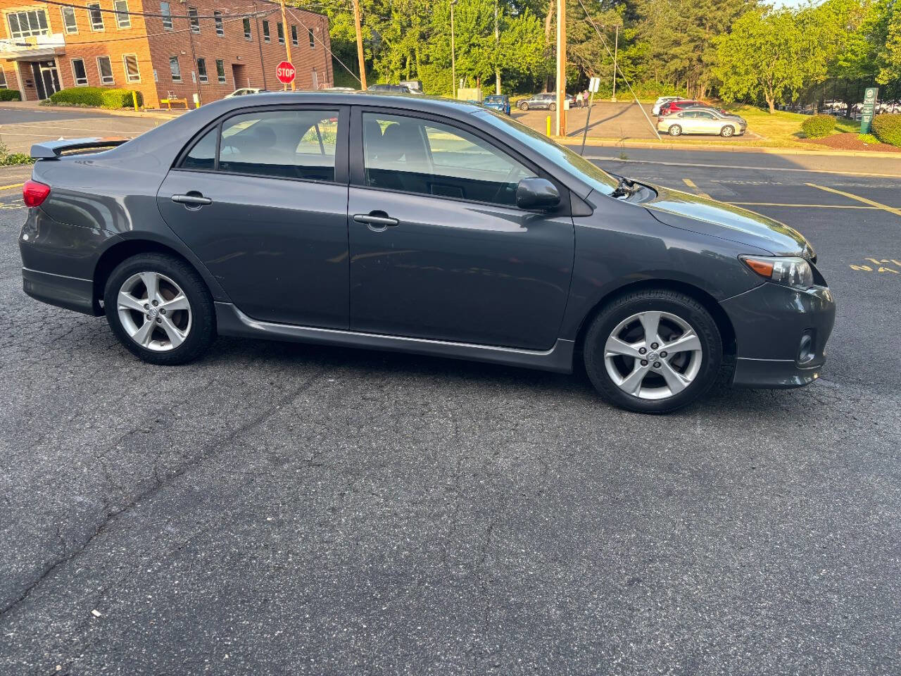 Used 2011 Toyota Corolla S FWD image 4
