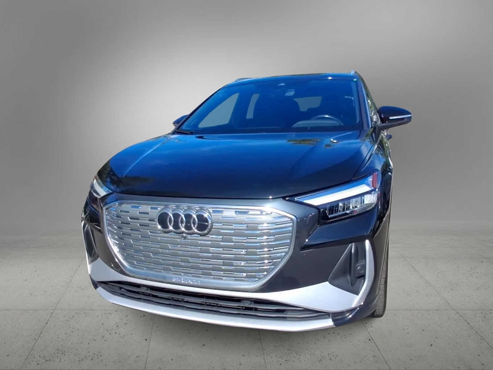 Certified 2023 Audi Q4 e-tron Premium Plus w/ Premium Plus AWD/4WD image 3