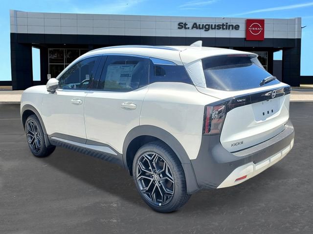New 2025 Nissan Kicks SR image 4