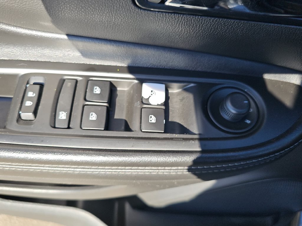 Used 2019 Buick Encore Sport Touring w/ Safety Package AWD/4WD image 27