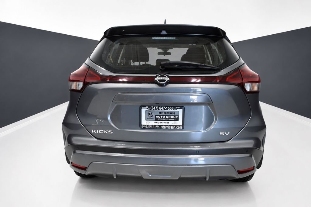 Certified 2022 Nissan Kicks SV FWD image 9