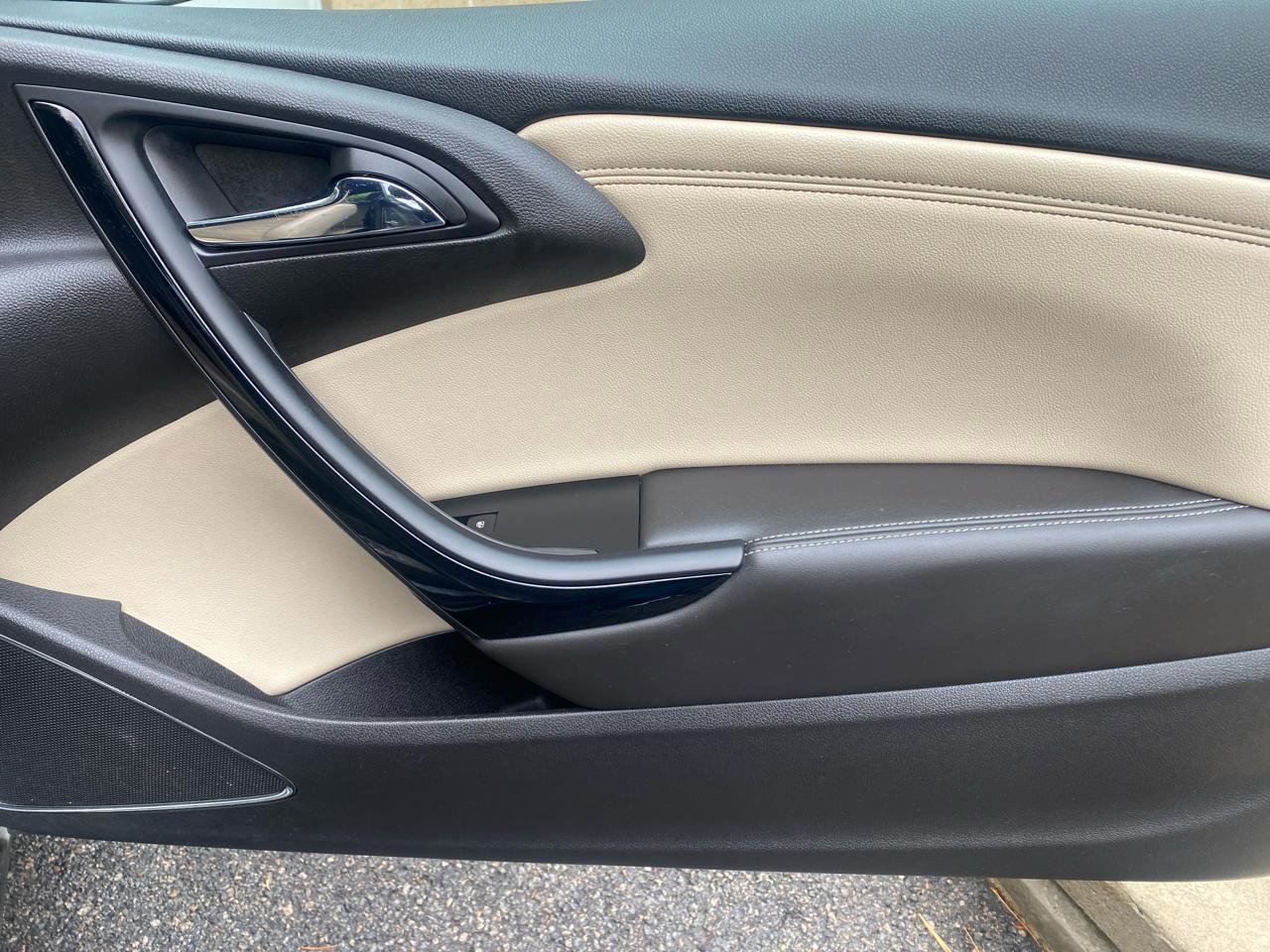 Used 2017 Buick Cascada Premium FWD image 27