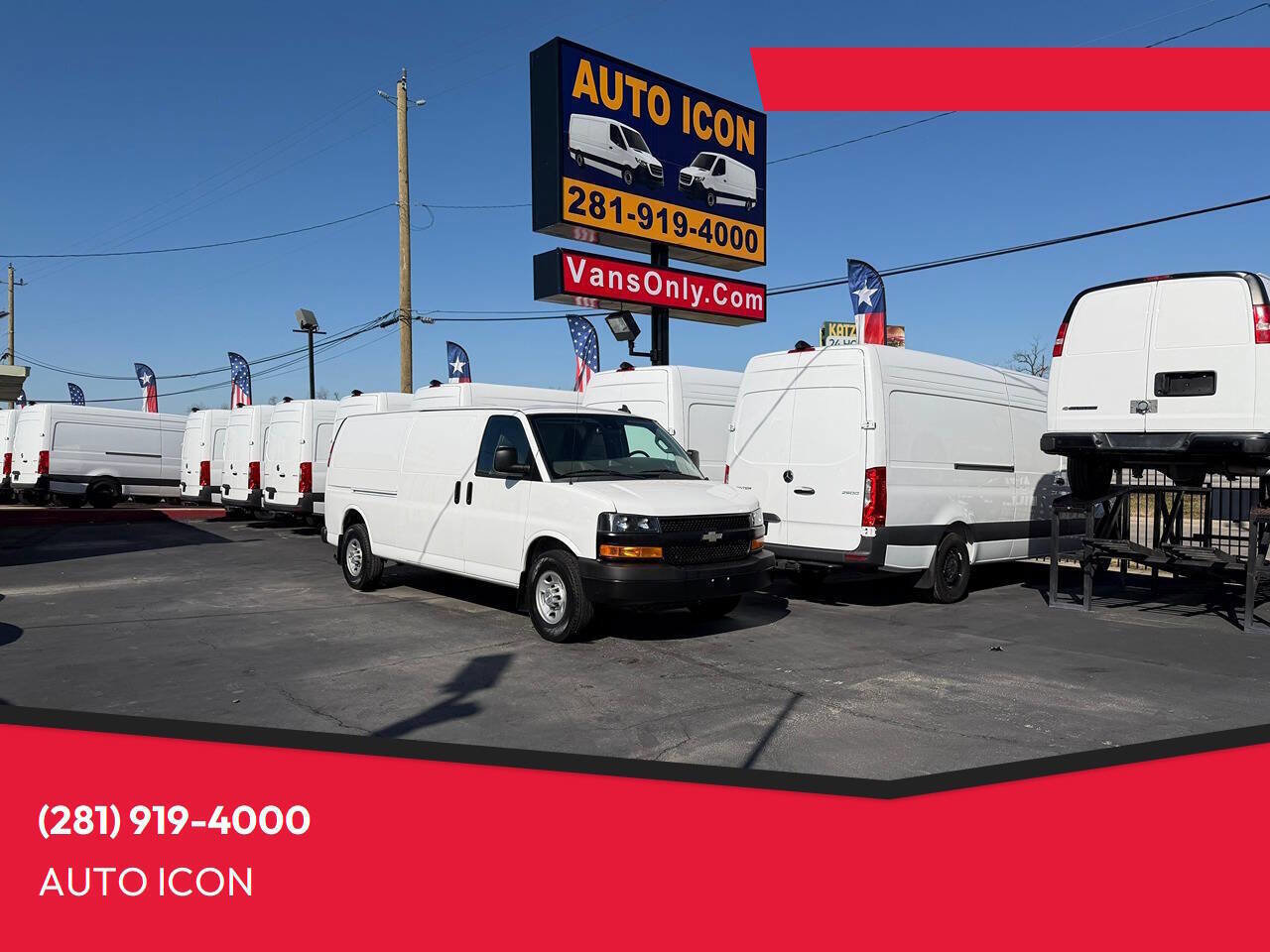Used 2020 Chevrolet Express 3500 Extended w/ Driver Convenience Package RWD image 1