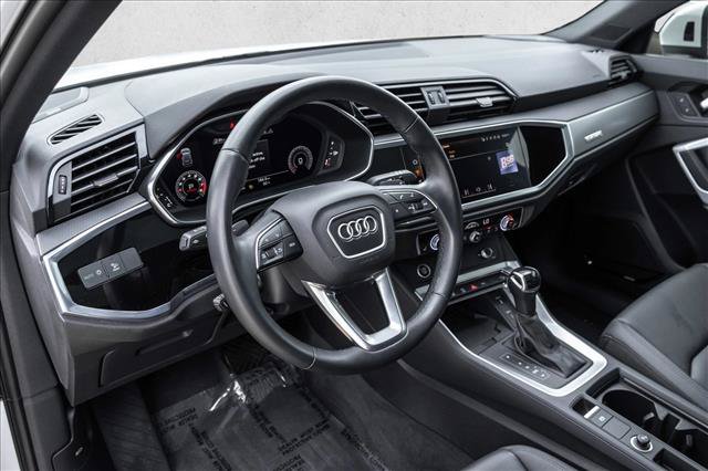 Used 2022 Audi Q3 2.0T Premium Plus w/ Premium Plus Package AWD/4WD image 10