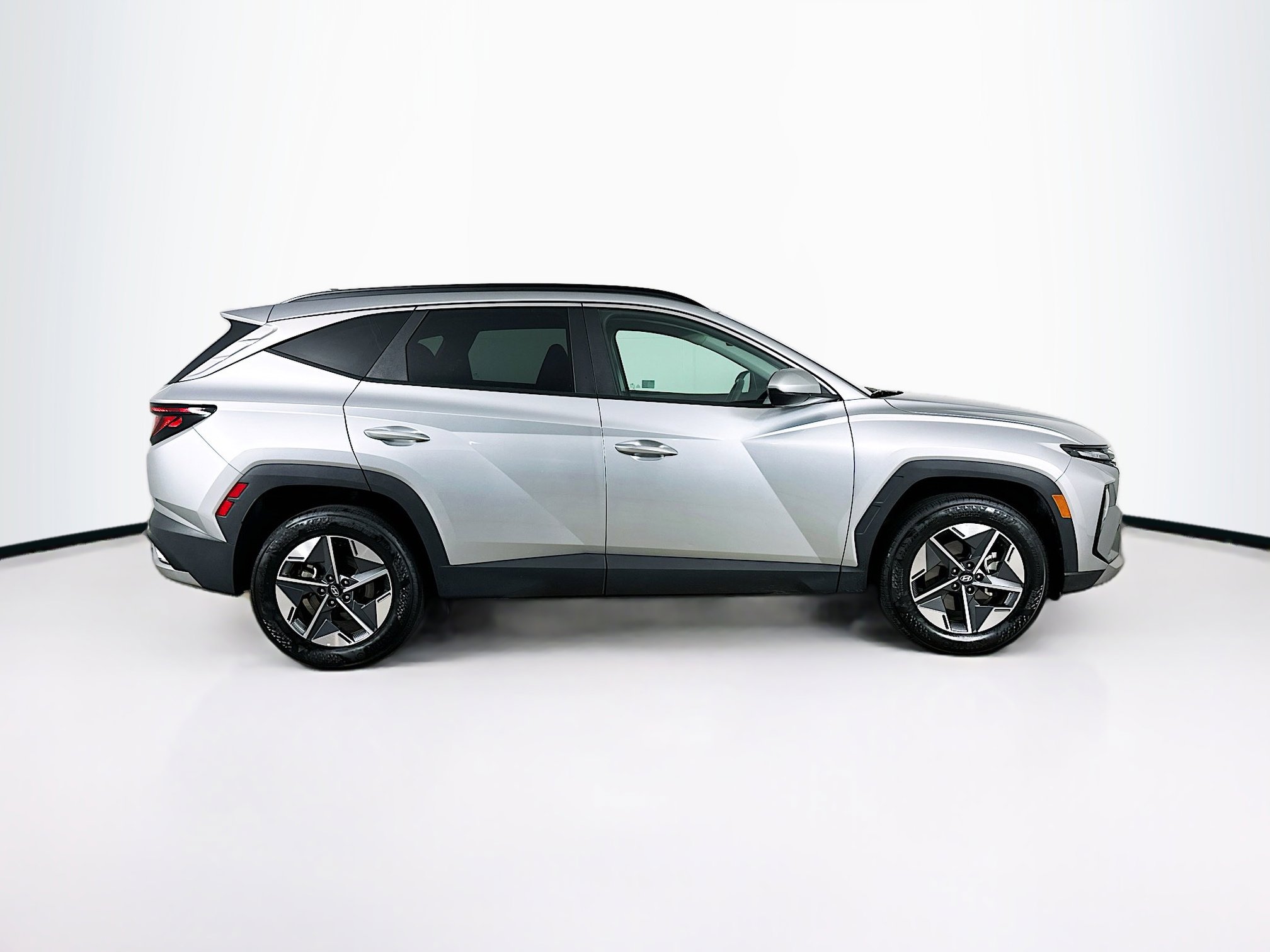 Used 2025 Hyundai Tucson SEL AWD/4WD image 10