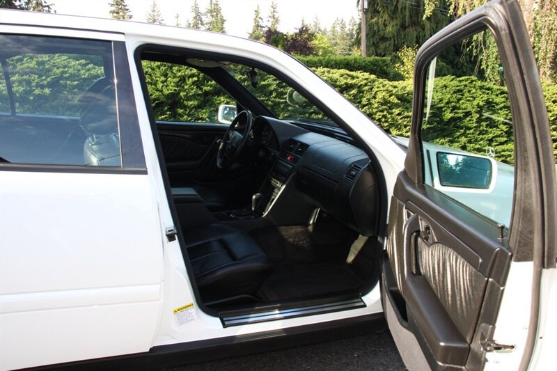 Used 1997 Mercedes-Benz C 280 Sedan image 14