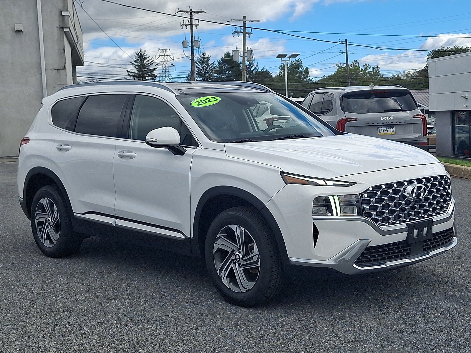 Certified 2023 Hyundai Santa Fe SEL w/ Premium Package AWD/4WD image 3