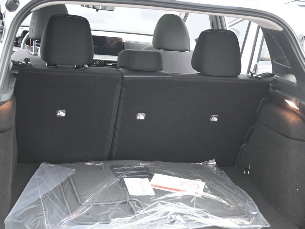 New 2026 Nissan Kicks SV w/ SV Premium Package AWD/4WD image 19