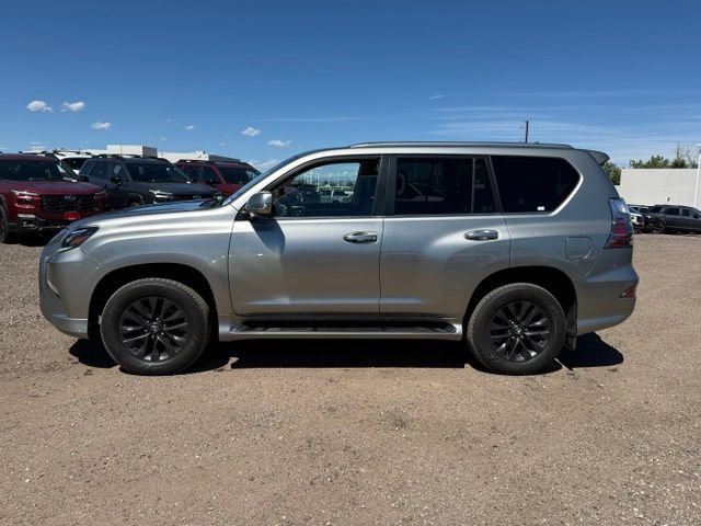 Used 2021 Lexus GX 460 Premium w/ Premium Package AWD/4WD image 2