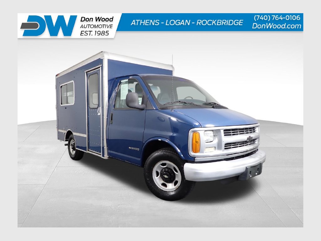 Used 1999 Chevrolet Express 3500 RWD image 1