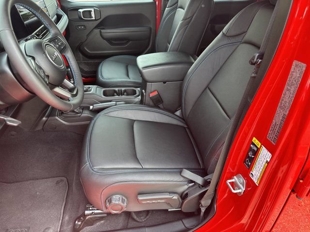 Certified 2025 Jeep Wrangler Unlimited Rubicon 4xe w/ Safety Group AWD/4WD image 10