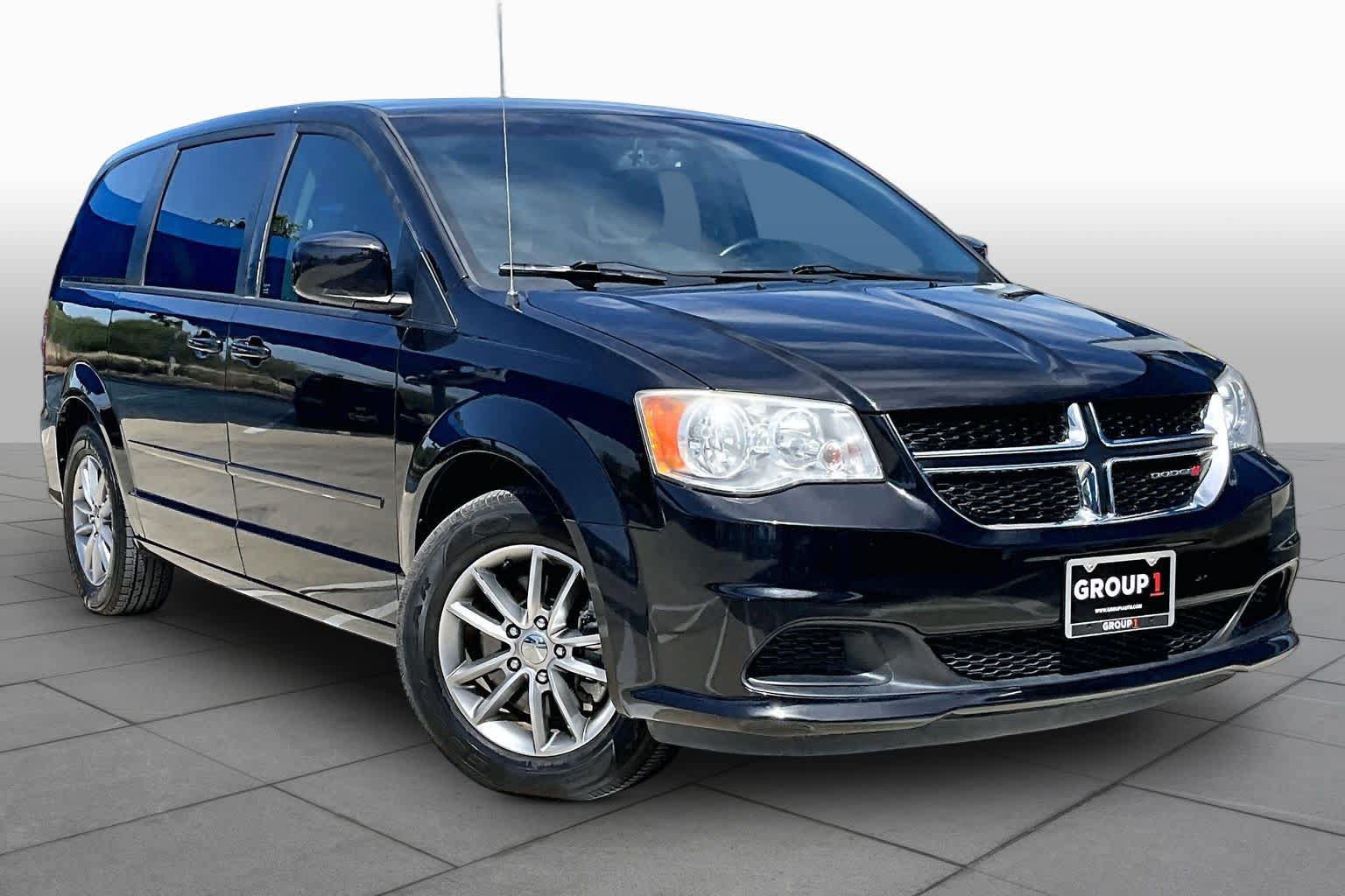 Used 2015 Dodge Grand Caravan SE FWD image 3