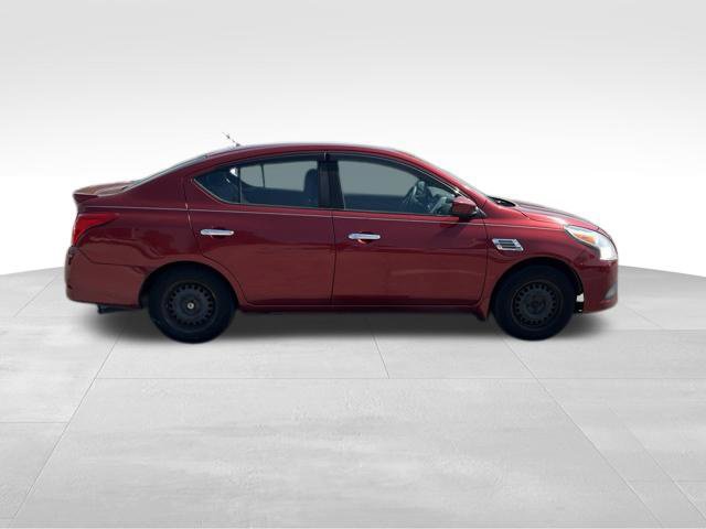 Used 2016 Nissan Versa SV FWD image 8