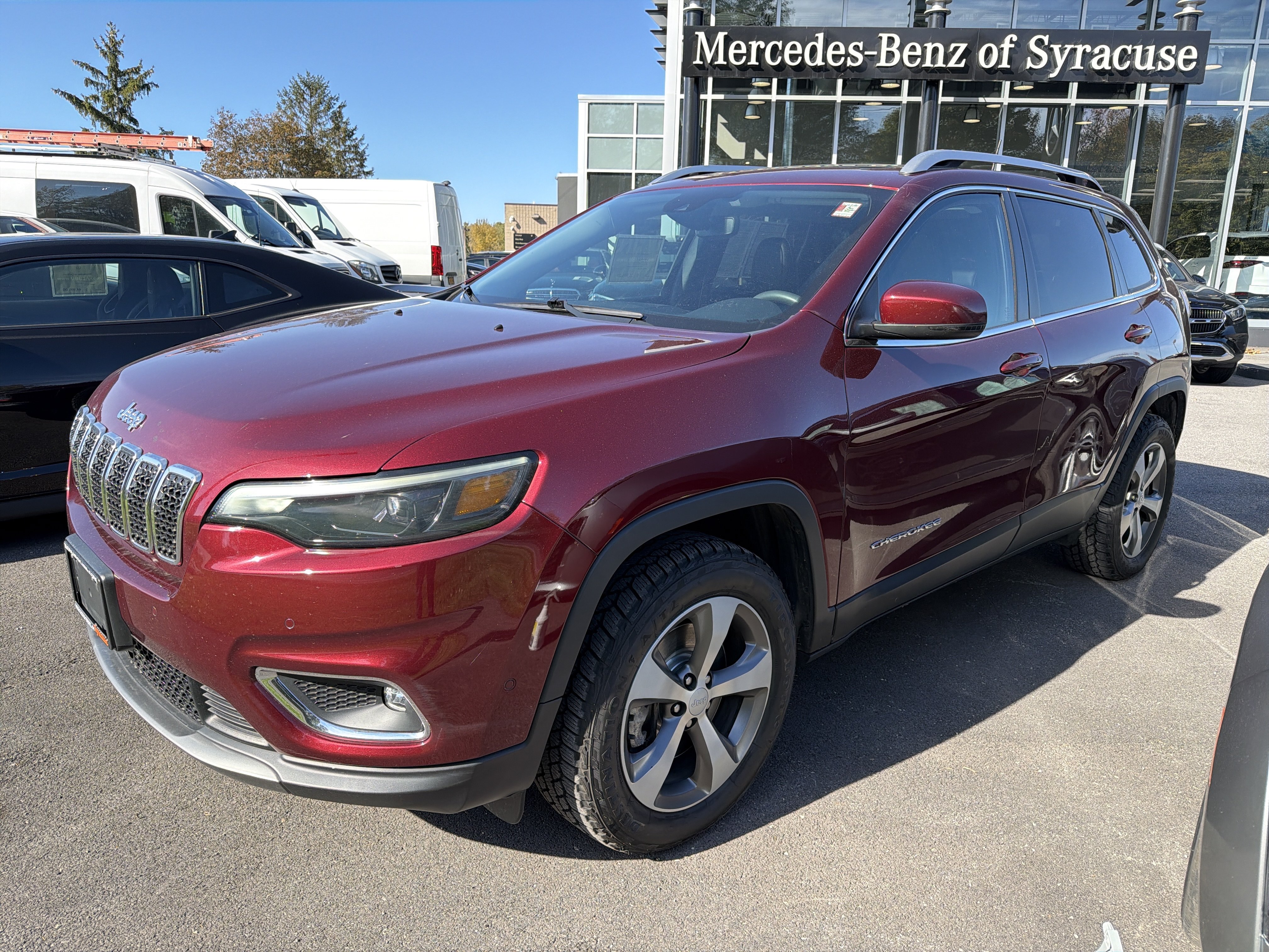 Used 2021 Jeep Cherokee Limited w/ Mopar Interior Package AWD/4WD image 4