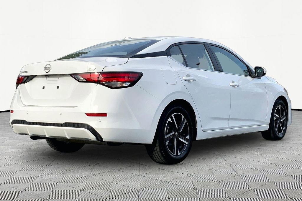 Used 2024 Nissan Sentra SV image 5