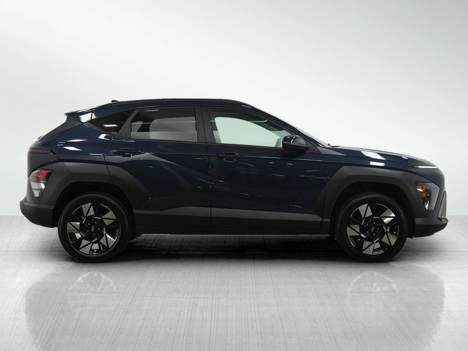 Used 2024 Hyundai Kona SEL image 6