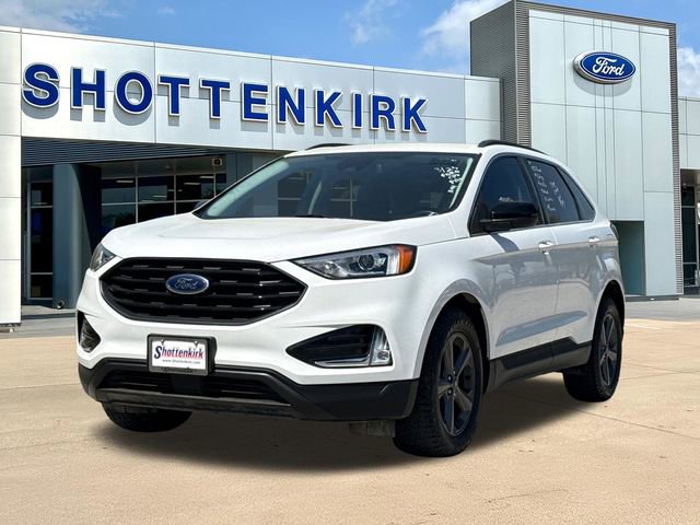 Used 2022 Ford Edge SEL w/ Sport Appearance Package image 3