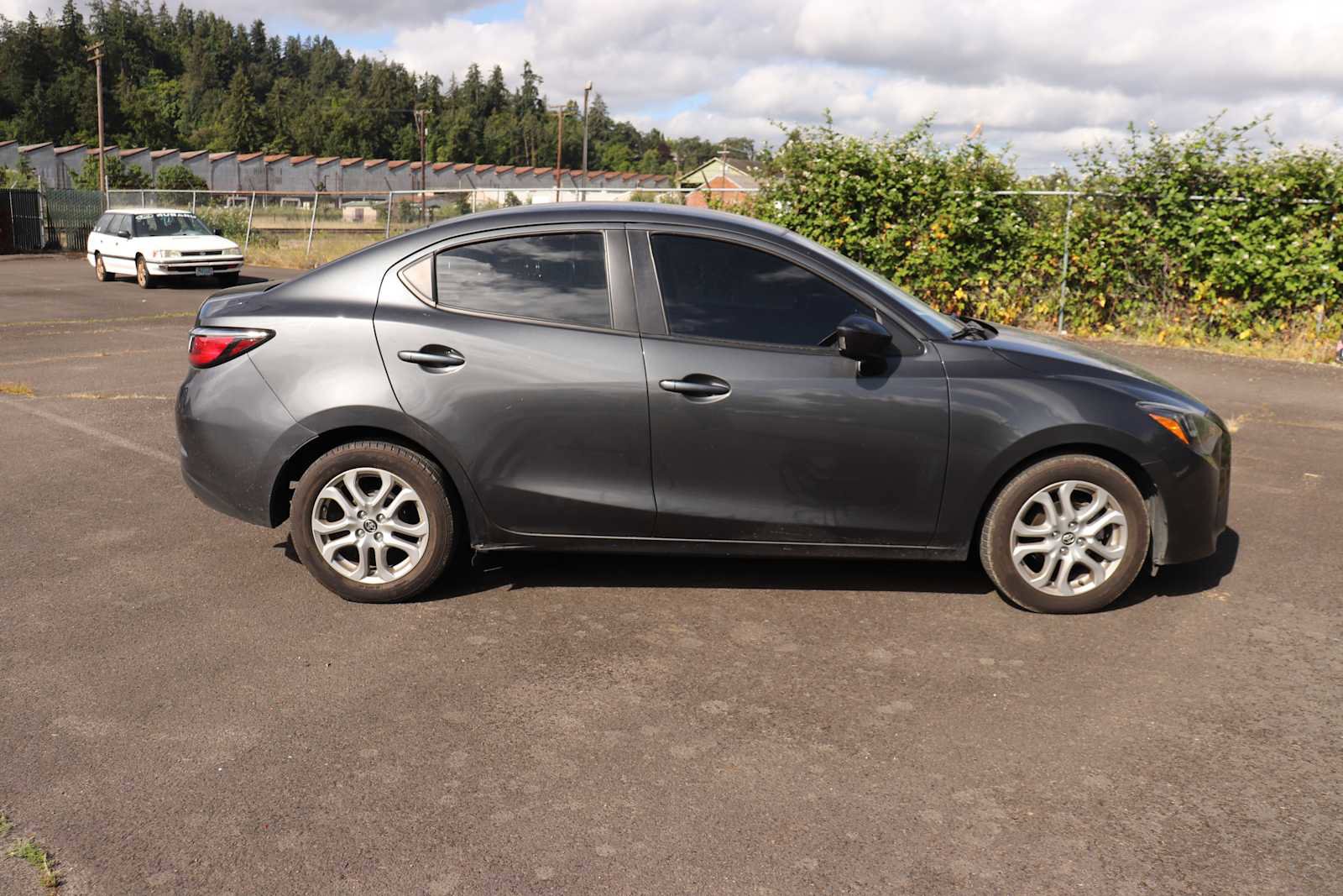 Used 2018 Toyota Yaris iA FWD image 4